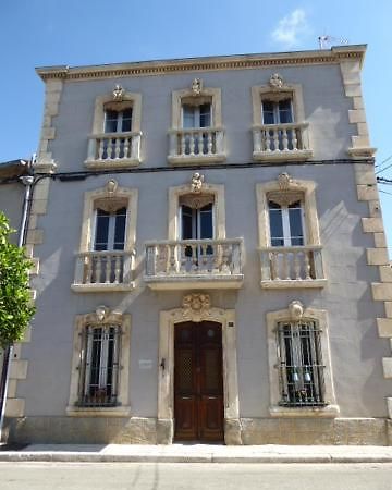 Les Quatre Saisons Bed & Breakfast Ricaud  Екстериор снимка